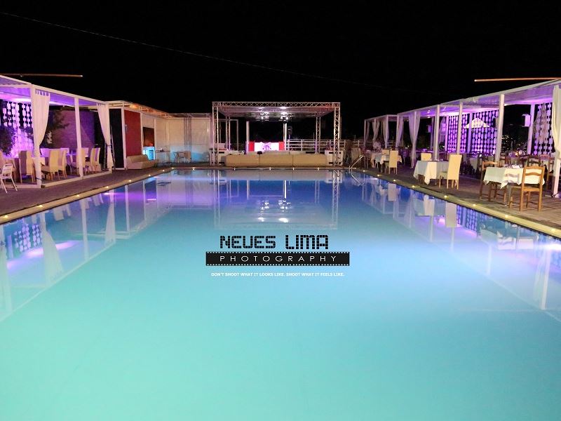 bordopiscina a pescara dentro delfino verde