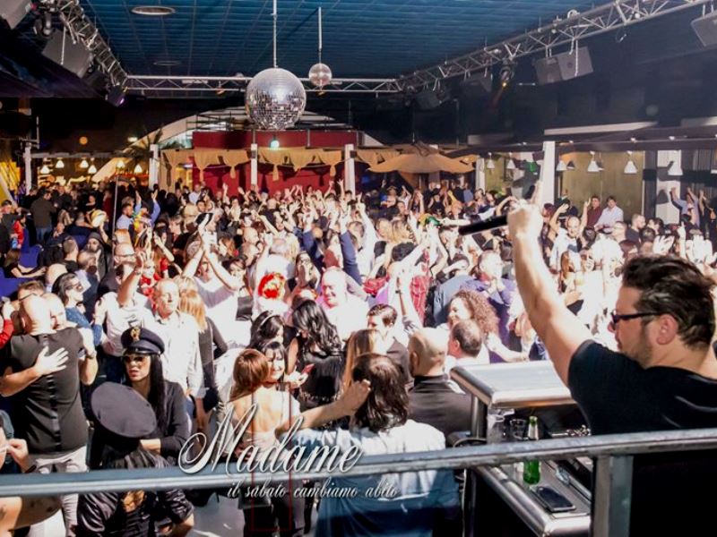 discoteca magika la pista da ballo il sabato sera