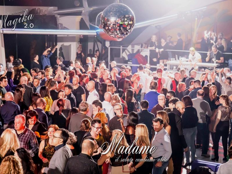 discoteca magika di spoltore foto del posto locale d'inverno