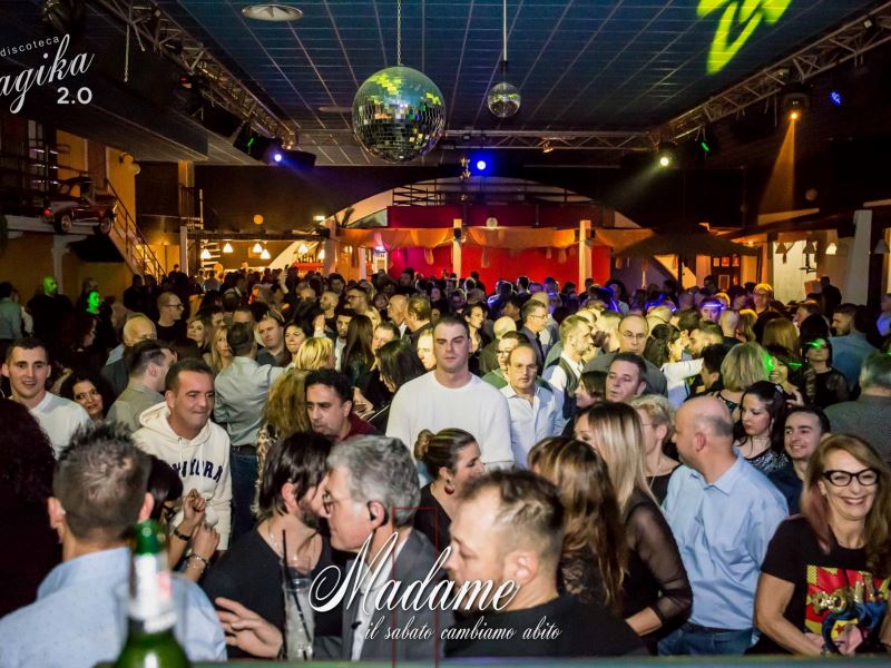 discoteca magika pista per ballare grande spaziosa