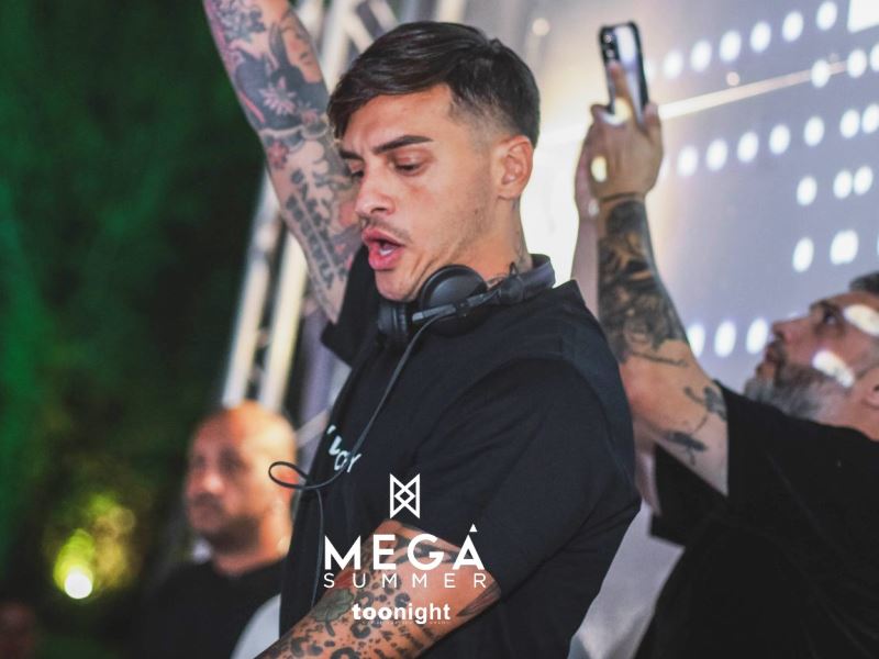 ale basciano dj uomini e donne in discoteca a pescara