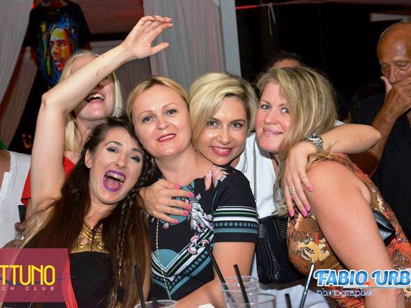 nettuno beach club amiche riunite