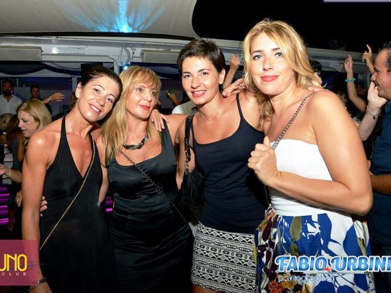 nettuno beach club belle donne